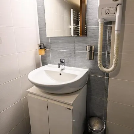 Belvedere Club ...vip Ap. Lägenhet *